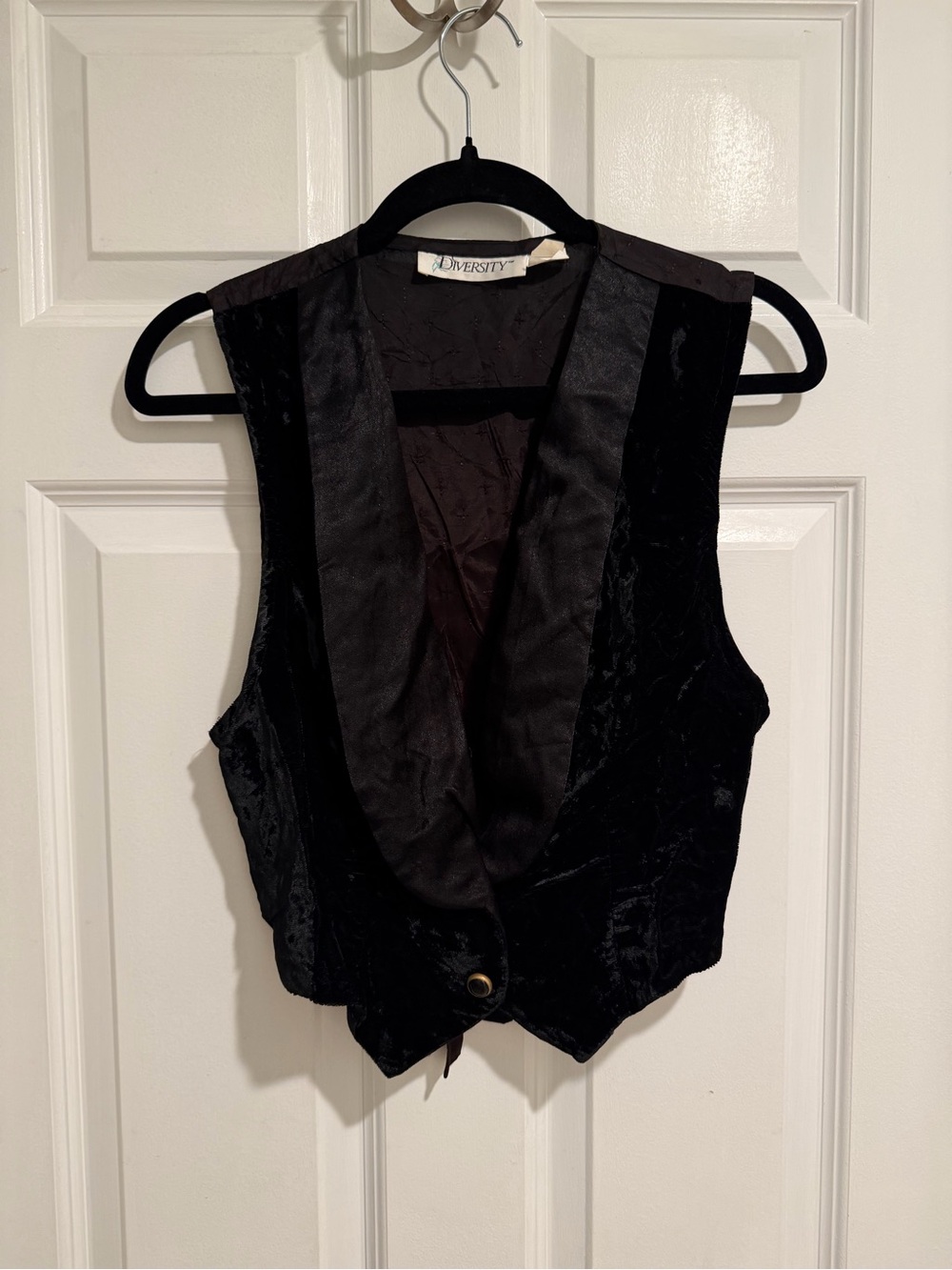 VINTAGE 80s/90s DIVERSITY BLACK VELVET VEST 🖤